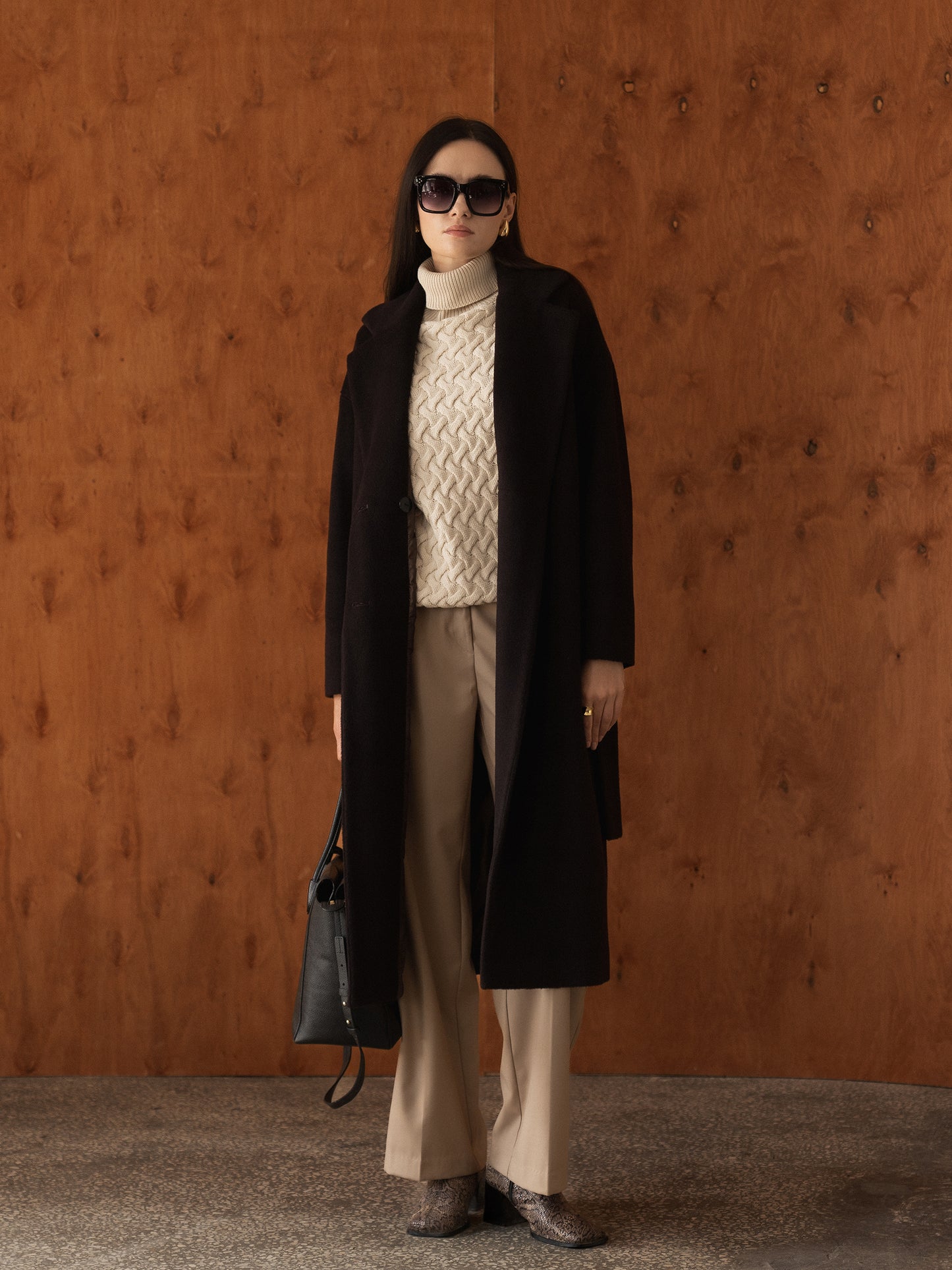 Wool Long coat with belt, Dark Chocolate